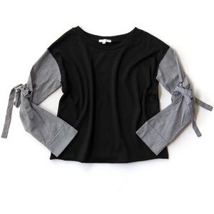 Socialite Tie Sleeve Top